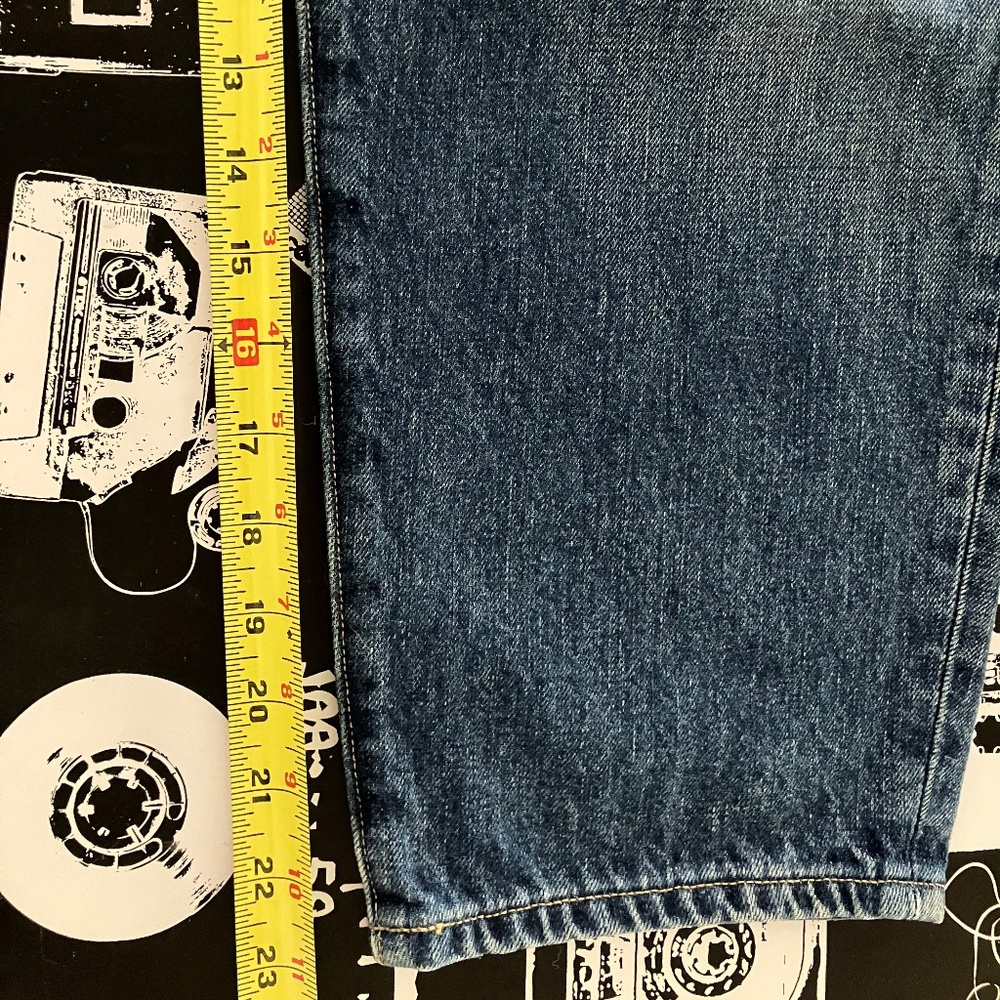 Levi’s Made In Japan Barrel Jeans - A Relaxed Fit with Ankle Length - Picture 4 of 6